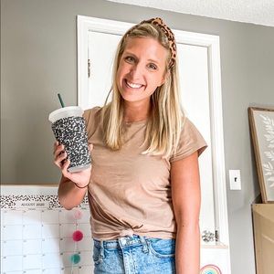 Meet your Posher, Julia